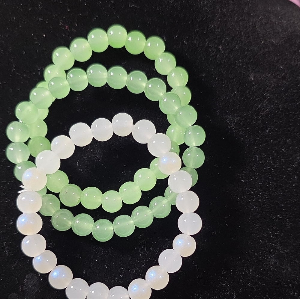 Chic Green and White Beaded Bracelet Trio